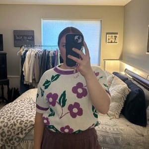 Vintage floral sweater, Size M